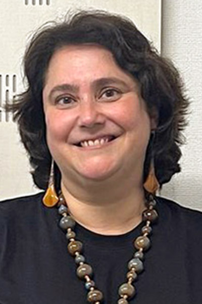 cara-400×600-adriana-scaletti