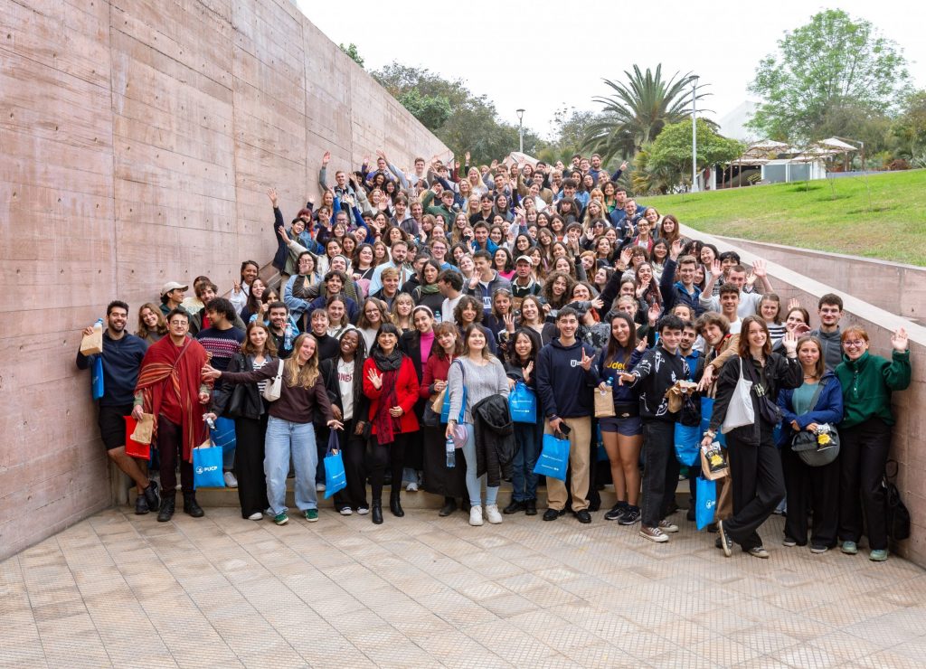 BIENVENIDA A ESTUDIANTES INTERNACIONALES – FRANK AGUIRRE – 148